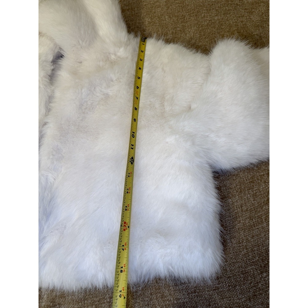 Edikted White Faux Fur Cropped Jacket Size Small - Picture 8 of 10
